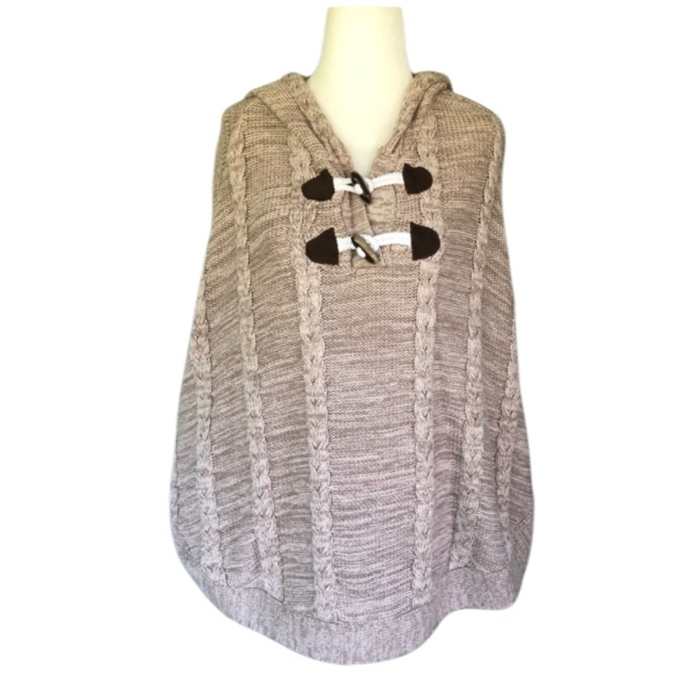 CRAZY 8 HOODED PONCHO